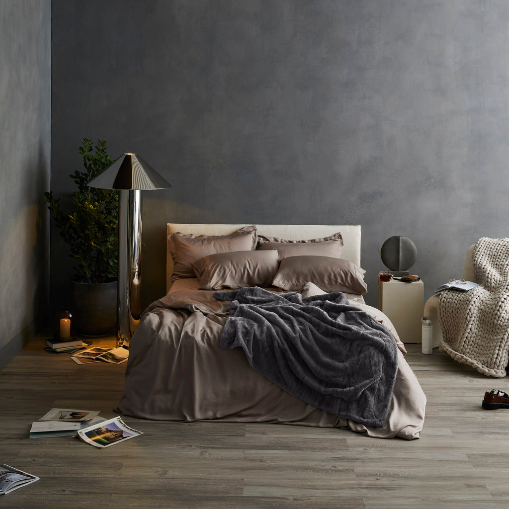 Luxe Faux Fur Throw