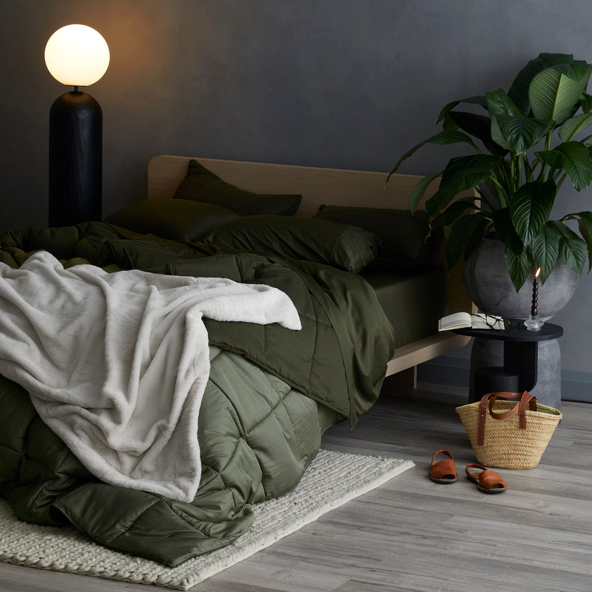 Luxe Faux Fur Throw