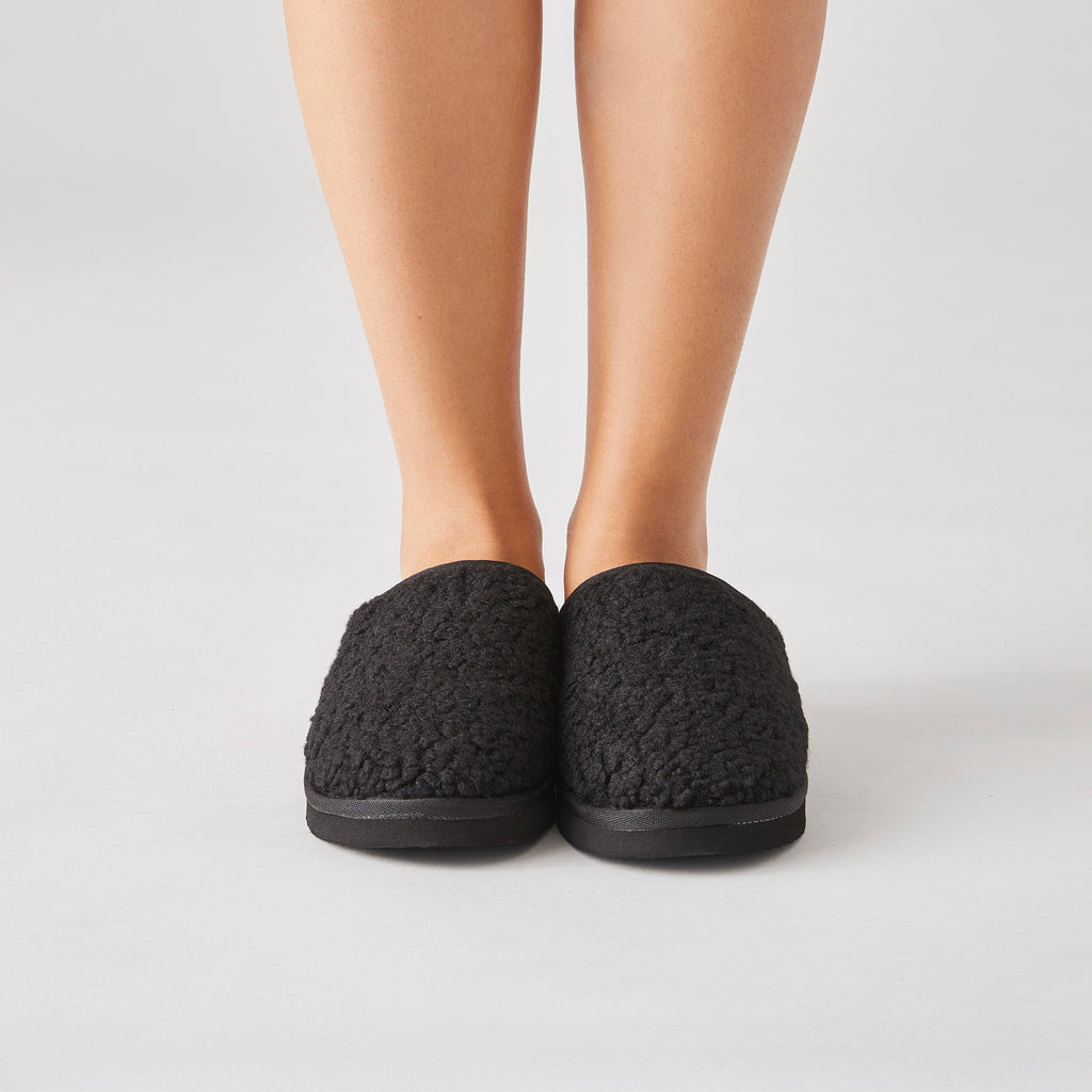 Women's Wooly Slippers