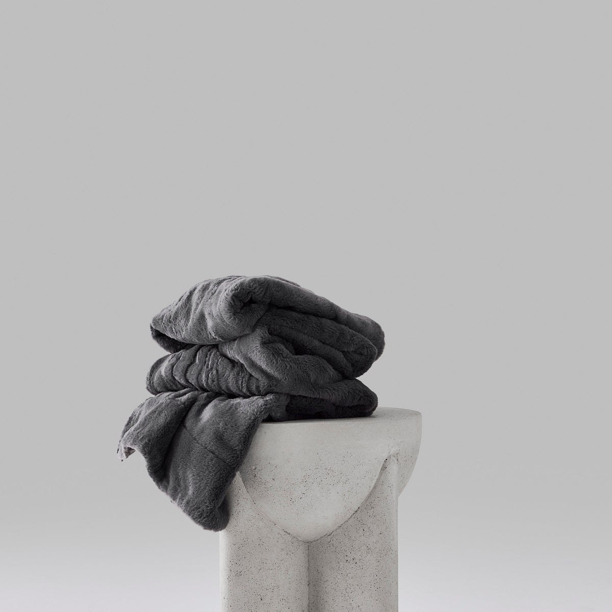 Luxe Faux Fur Throw