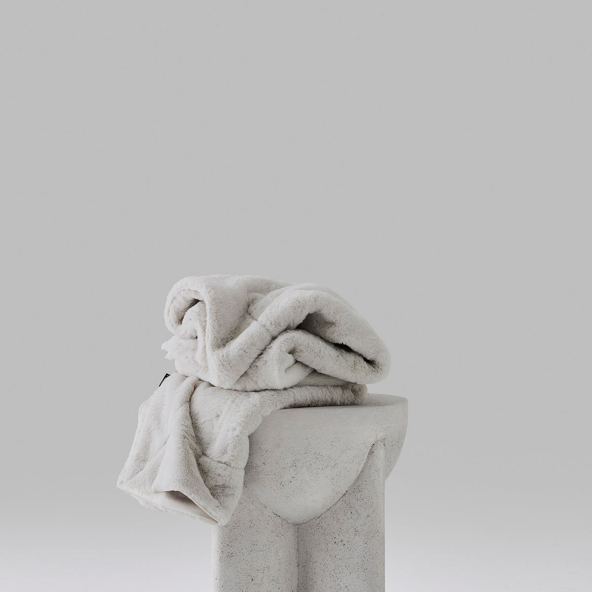 Luxe Faux Fur Throw