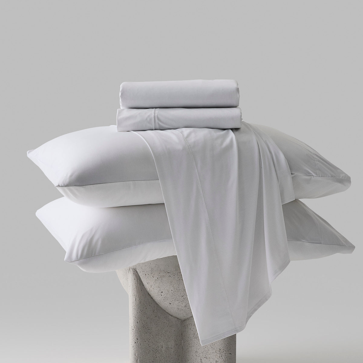 Graph-Iced Ultra Cold Performance Sheet Set
