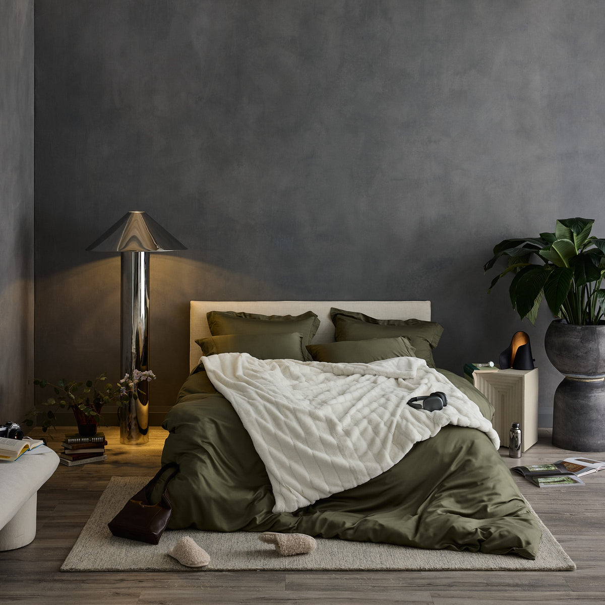 Plush Faux Fur Weighted Blanket